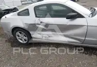 2013 Ford MUSTANG фото