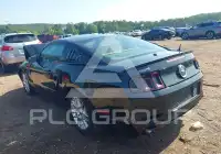 2013 Ford MUSTANG фото
