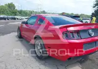 2013 Ford MUSTANG фото