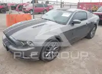 2013 Ford MUSTANG фото