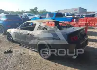 2013 Ford MUSTANG фото