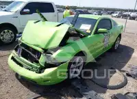 2013 Ford MUSTANG фото