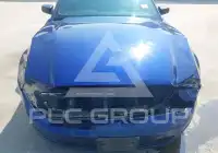 2013 Ford MUSTANG фото