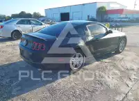 2013 Ford MUSTANG photo