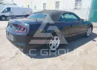 2013 Ford MUSTANG photo