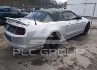 2013 Ford MUSTANG фото