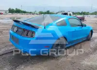2013 Ford MUSTANG фото