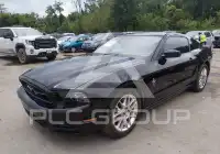 2013 Ford MUSTANG фото
