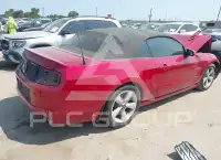 2013 Ford MUSTANG photo