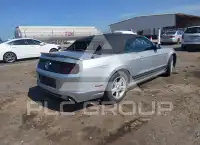 2013 Ford MUSTANG фото