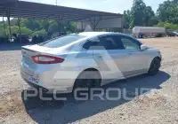 2013 Ford FUSION фото