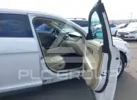 2013 Ford TAURUS фото