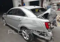 2013 Ford TAURUS фото
