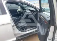 2013 Ford TAURUS фото
