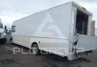 2013 Ford F-590 photo