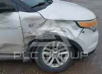 2013 Ford EXPLORER photo