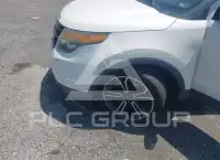2013 Ford EXPLORER photo