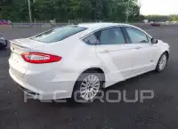 2013 Ford FUSION photo