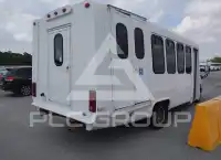 2013 Ford E-450 фото