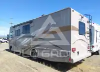 2013 Ford F-530 фото
