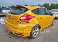 2013 Ford FOCUS фото