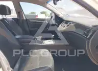 2013 Hyundai Genesis фото