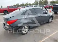2013 Hyundai Accent photo