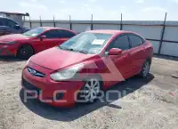 2013 Hyundai Accent photo