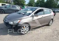 2013 Hyundai Accent фото