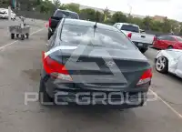 2013 Hyundai Accent photo