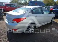 2013 Hyundai Accent photo