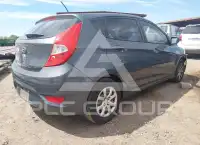 2013 Hyundai Accent photo