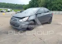 2013 Hyundai Accent фото