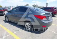 2013 Hyundai Accent photo