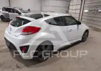2013 Hyundai Veloster photo