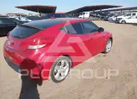 2013 Hyundai Veloster photo