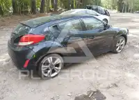 2013 Hyundai Veloster photo