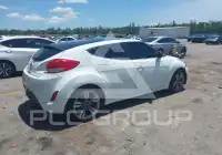 2013 Hyundai Veloster photo