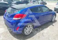 2013 Hyundai Veloster photo