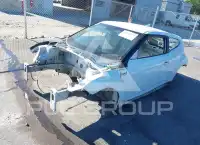2013 Hyundai Veloster photo