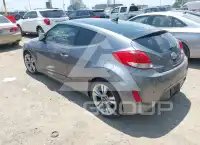 2013 Hyundai Veloster photo