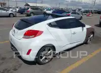 2013 Hyundai Veloster photo