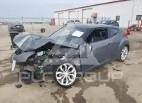 2013 Hyundai Veloster photo