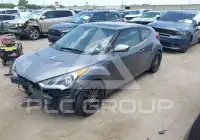 2013 Hyundai Veloster photo