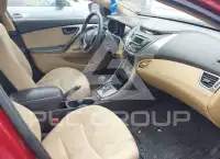 2013 Hyundai Elantra фото