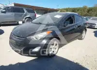 2013 Hyundai Elantra photo