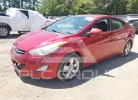 2013 Hyundai Elantra photo