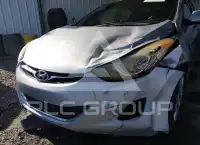 2013 Hyundai Elantra фото