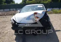 2013 Hyundai Elantra photo