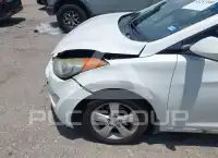 2013 Hyundai Elantra фото